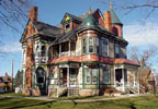 Vinton, Iowa Bed and Breakfast: Your comfort is top priority at The Lion & The Lamb Bed & Breakfast.  You'll want to relax on the front porch swing while sipping iced tea or a tall glass of lemonade. Visit with your host and other guests in the parlor  or perhaps you may want to just retire early to your private room.