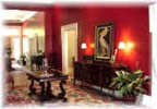 Natchitoches, Louisiana (LA) Bed & Breakfast: The rooms are handsomely decorated with antique and reproduction period furniture, comfortable sitting areas, central heating and air-conditioning, ceiling fans, spacious baths with Jacuzzi tubs and cable television with VCRs.