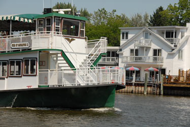 Bayside Inn,Saugatuck, Michigan