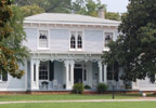 Warrenton, North Carolina (NC) Bed & Breakfast: Attention to every detail makes this North Carolina  treasure the perfect location for romantic getaways, corporate events and Southern style fairytale weddings and receptions. Choose from four romantic guest rooms and a bunk house perfect for additional guests or children. Enjoy a delicious breakfast each morning.