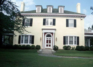 Morehead Manor Bed and Breakfast - Durham, North Carolina