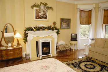 The Colonel's Green Room