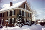 Woodstock, Vermont (VT) Bed & Breakfast: Our guestrooms all have private baths, and some include fireplaces, Jaccuzzi tubs, and/or televisions. Sumptuous candlelit breakfasts. Centrally located. Air-conditioning. Smoke-free.